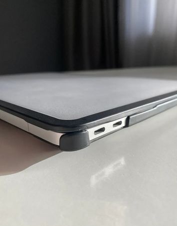 Пластикова накладка з силіконовим бампером для Macbook Air (M1 | A1932 | A2337) Прозорий + Чорний бампер