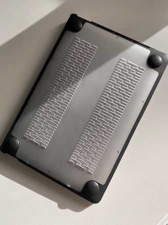 Пластиковая накладка c силиконовым бампером для Macbook AIR 15 m2/m3, Чорний