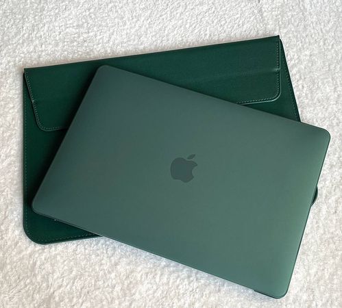 Чехол для MacBook Pro MacBook Pro 14" (2442/2779) матовый, Изумрудный